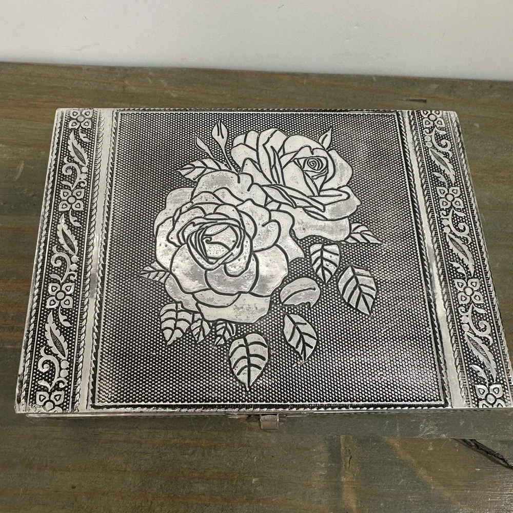 Vintage Silver Tone Hand Embossed Metal Jewelry Box Velvet Lined Rose Floral 7